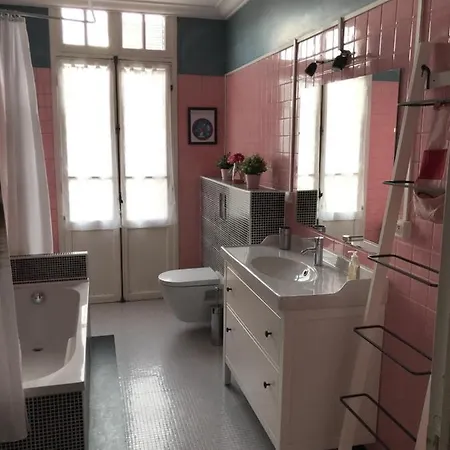 Maison Bernadette - Premier Etage Apartment *